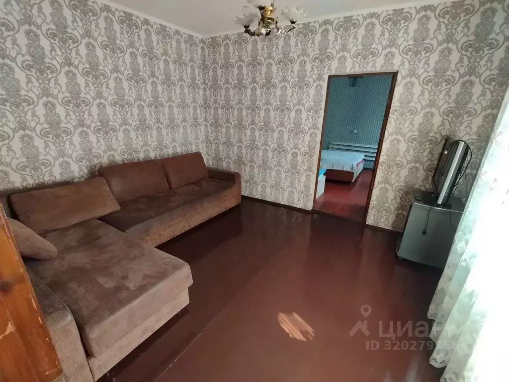 Дом в Краснодарский край, Ейск ул. Гоголя, 343 (70 м) - Фото 1