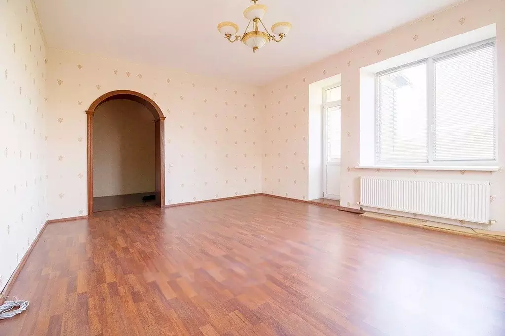 3-к кв. Волгоградская область, Волжский Набережная ул., 8Б (127.0 м) - Фото 0