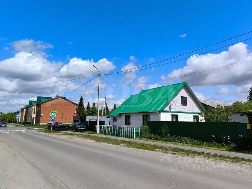 Дом в Тюменская область, с. Исетское ул. Гагарина, 9 (77 м) - Фото 1