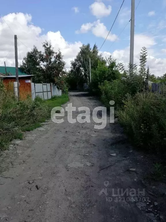 Участок в Алтайский край, Бийск городской округ, пос. Нагорный пер. ... - Фото 0