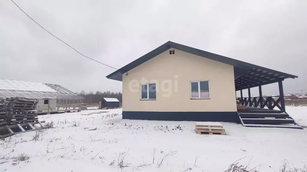 Дом в Башкортостан, Уфимский район, Кирилловский сельсовет, д. ... - Фото 0