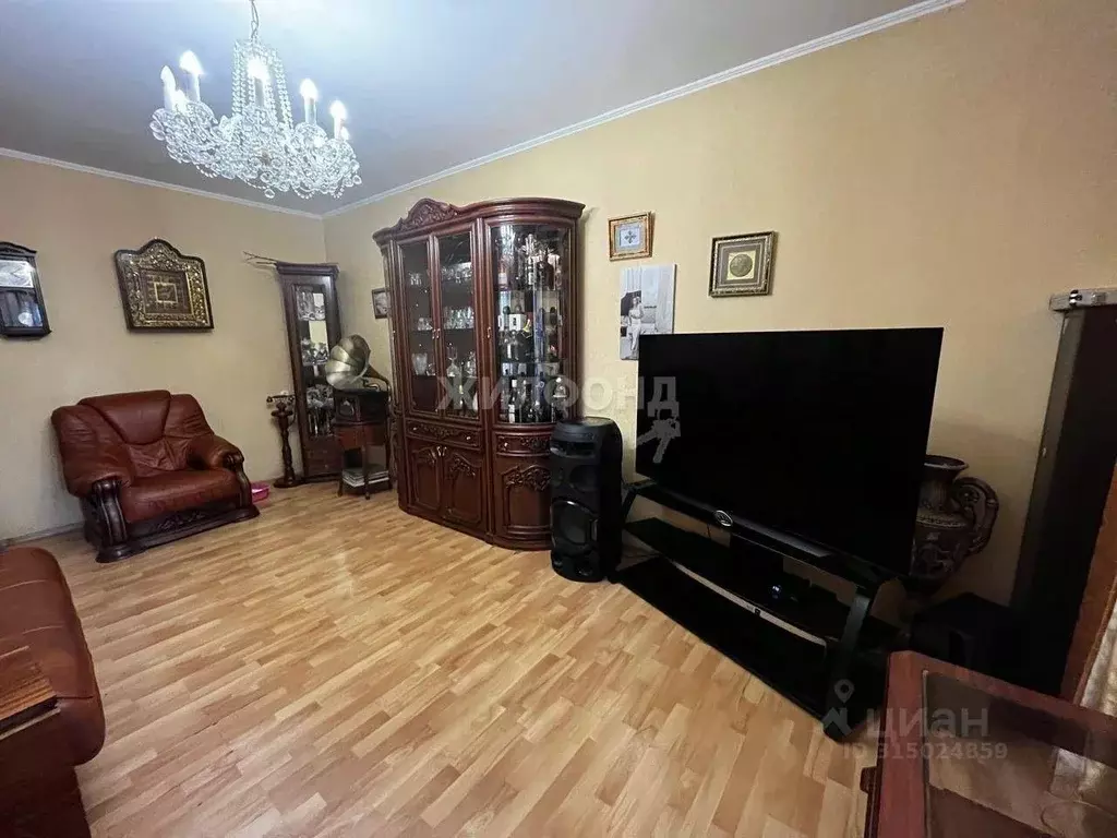 4-к кв. Астраханская область, Астрахань ул. Куликова, 25 (89.0 м) - Фото 1