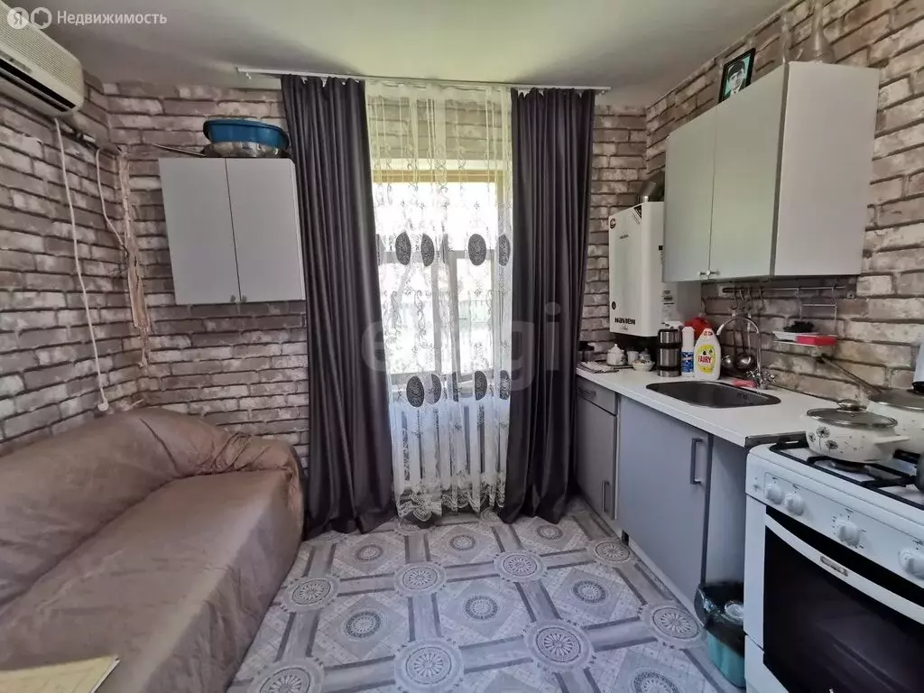 2-комнатная квартира: аул Афипсип, улица Мира, 6 (55 м) - Фото 1