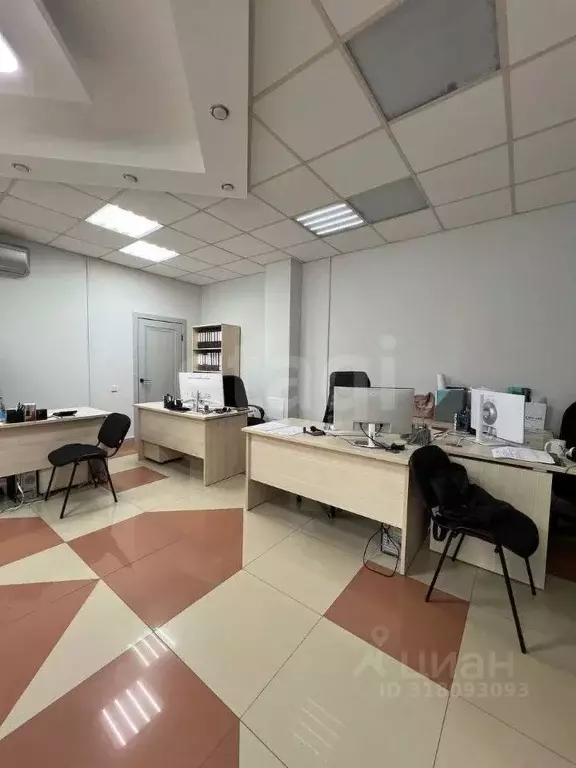 Помещение свободного назначения в Тюменская область, Тюмень ... - Фото 0