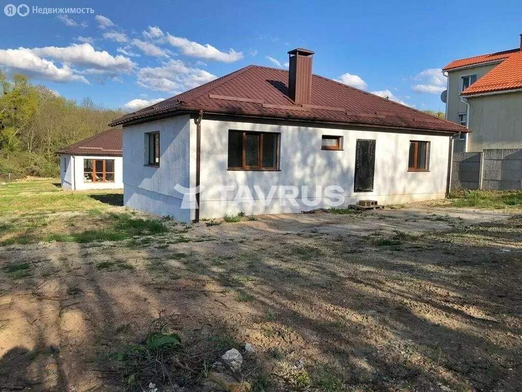 Дом в Добровское сельское поселение, село Краснолесье (100 м) - Фото 0