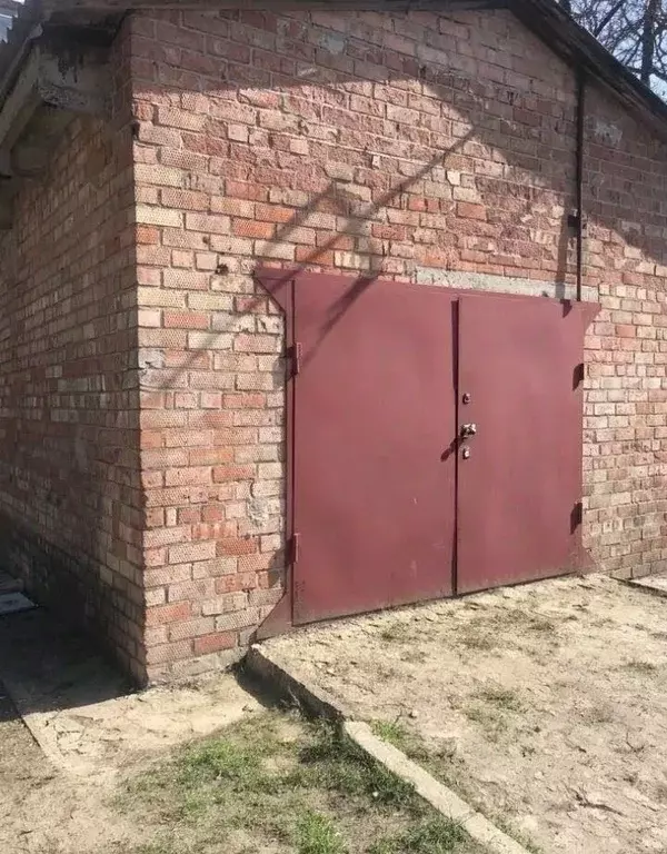 Гараж в Краснодарский край, Ейск ул. Сергея Романа, 98 (30 м) - Фото 1