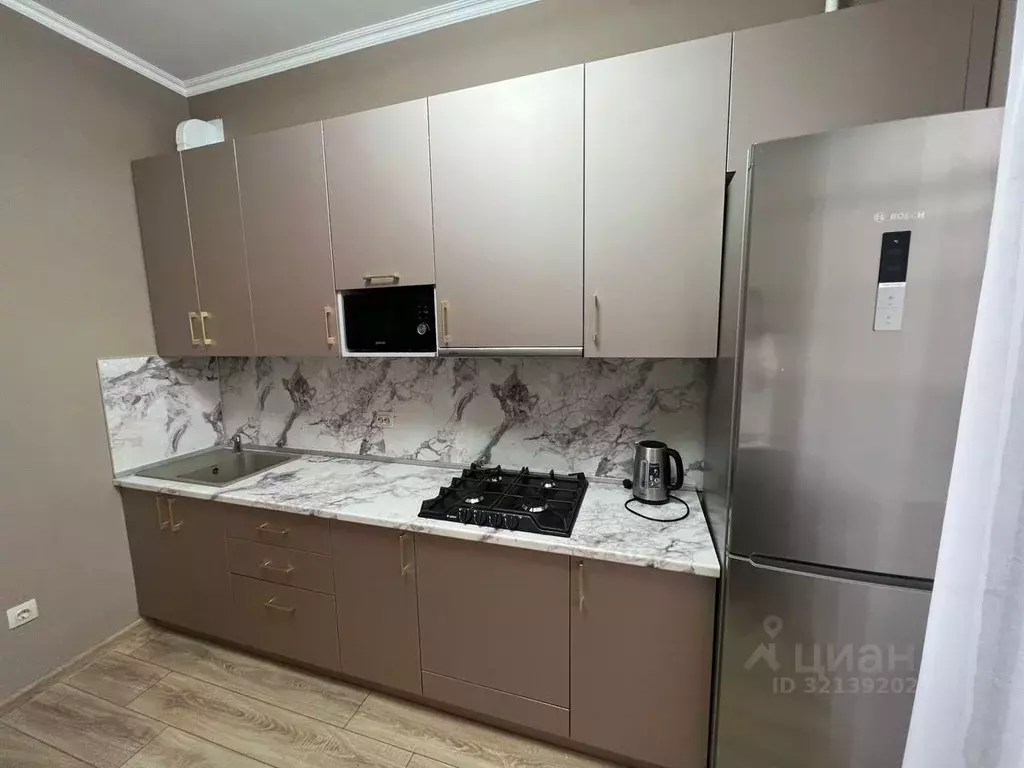 2-к кв. Татарстан, Казань ул. Зинина, 3 (73.0 м) - Фото 0