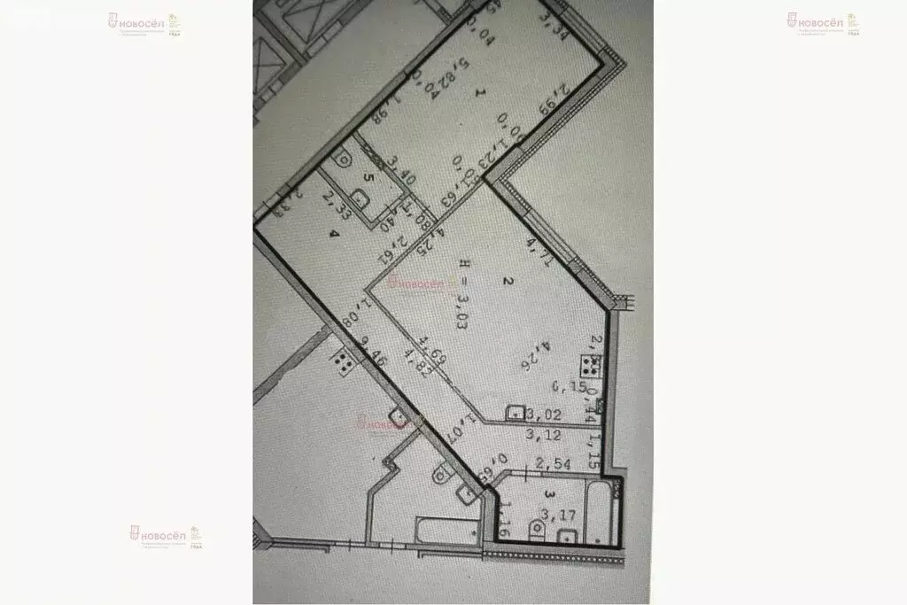 1-комнатная квартира: Екатеринбург, улица Азина, 57 (71 м) - Фото 1