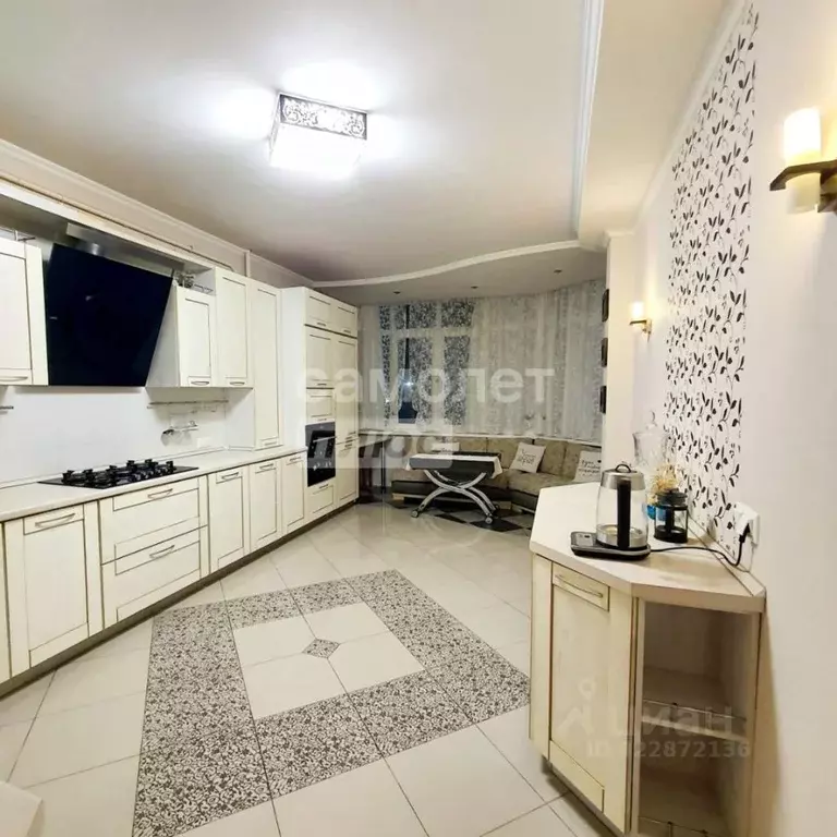 3-к кв. Краснодарский край, Геленджик Туристическая ул., 6к2 (106.0 м) - Фото 0