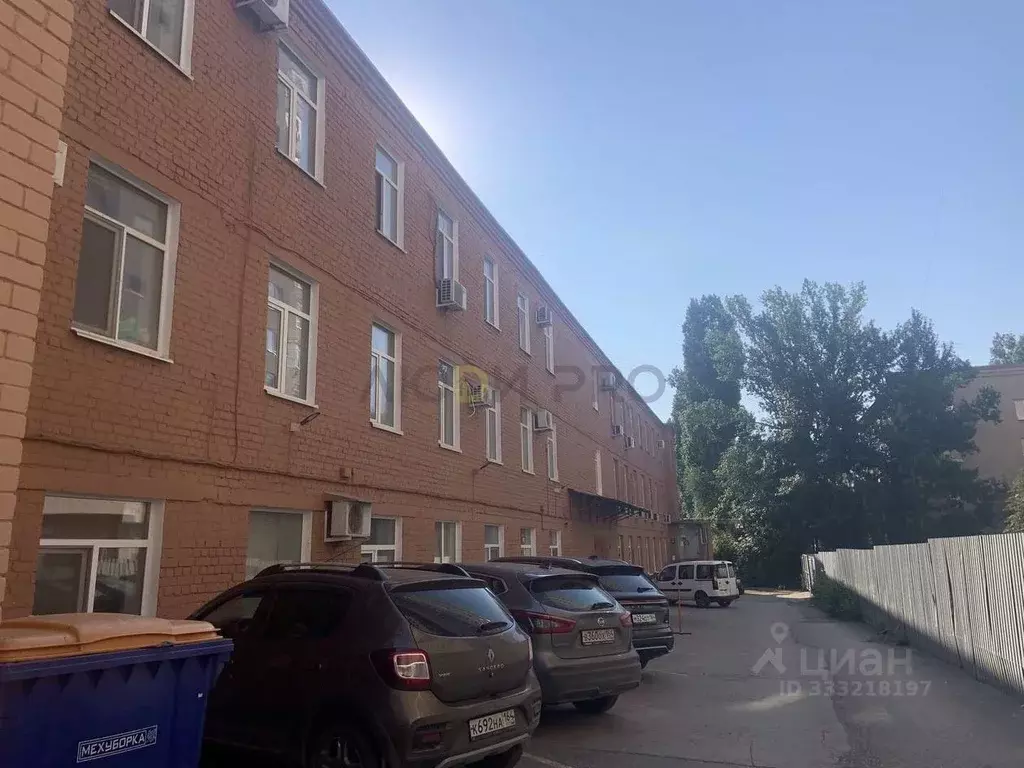 Офис в Саратовская область, Саратов ул. Имени Е.И. Пугачева, 10 (16 м) - Фото 1