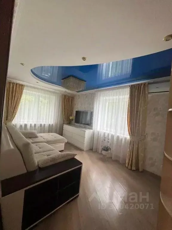 2-к кв. Краснодарский край, Сочи Бытха мкр, ул. Ворошиловская (45.0 м) - Фото 0