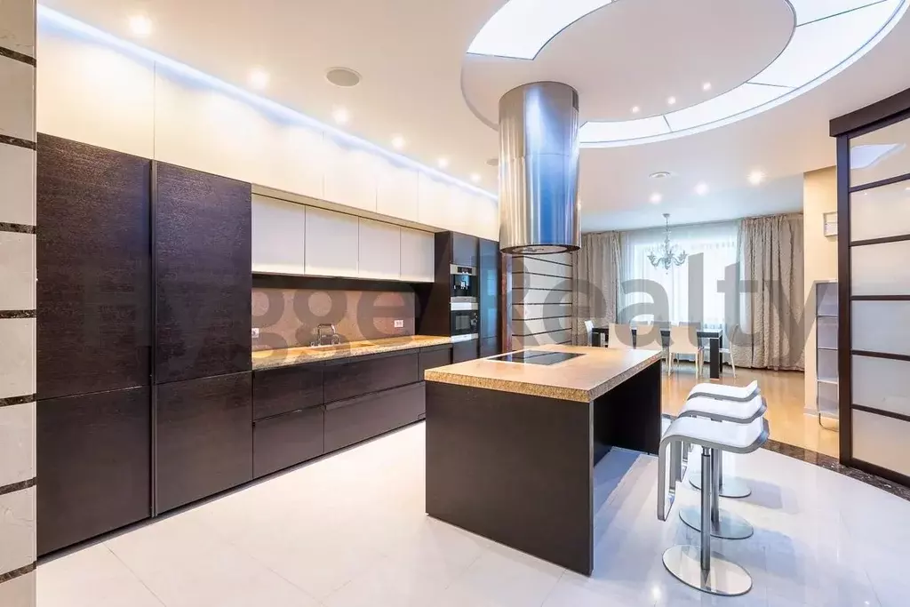 5-к кв. Москва ул. Воронцовские Пруды, 3 (300.0 м) - Фото 0