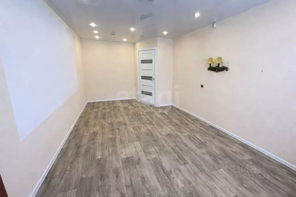 Офис в Камчатский край, Петропавловск-Камчатский ул. Тушканова, 8 (47 ... - Фото 2