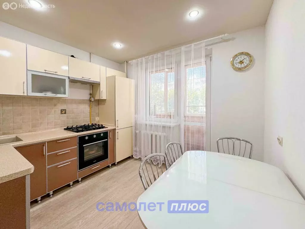 2-комнатная квартира: Чебоксары, улица Шумилова, 12 (53.7 м) - Фото 0