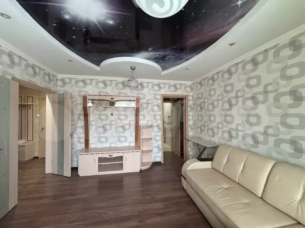 1-к. квартира, 46 м, 2/5 эт. - Фото 1