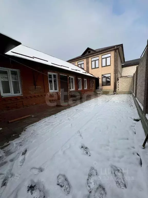 Дом в Северная Осетия, Владикавказ Нальчикская ул., 38 (170 м) - Фото 1