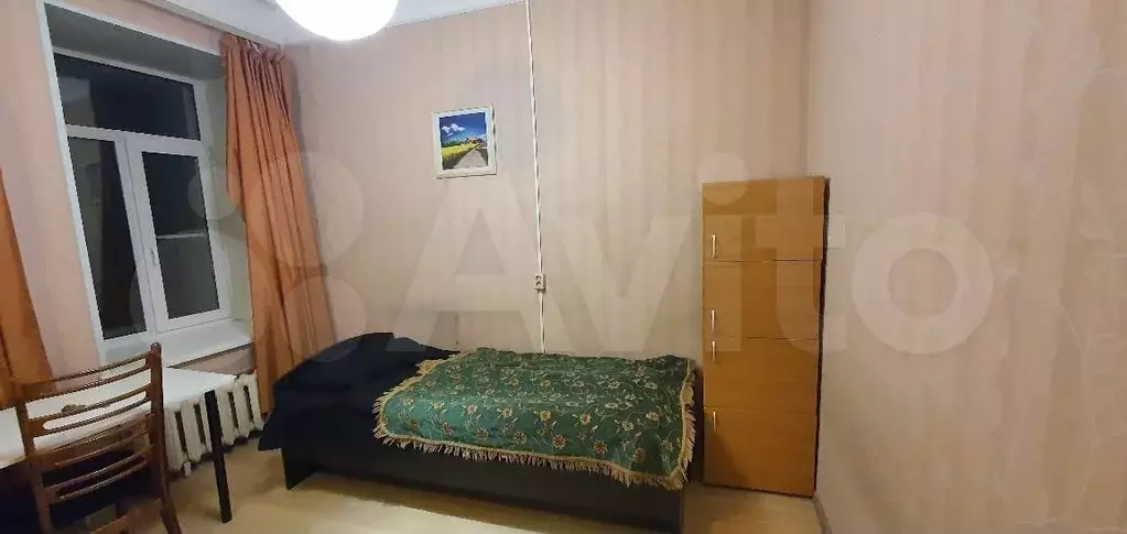 Комната 20 м в 4-к., 2/4 эт. - Фото 1