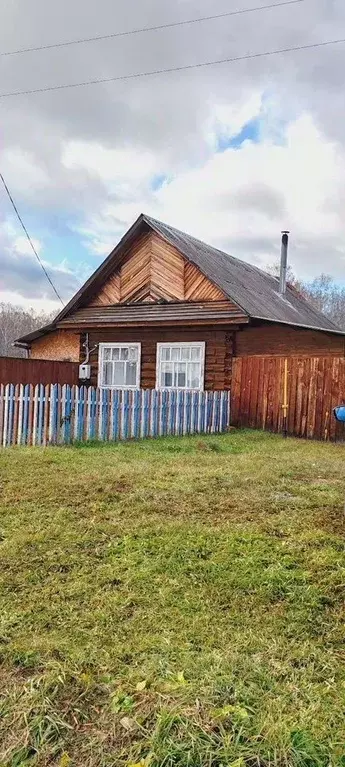Дом в Челябинская область, Каслинский муниципальный округ, с. Булзи ... - Фото 1