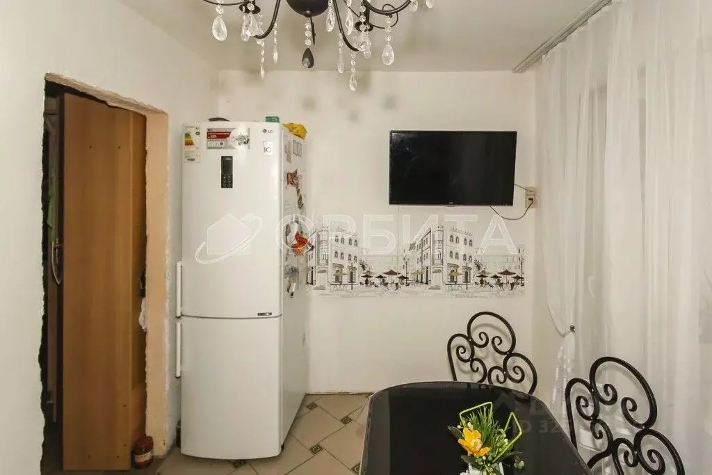 3-к кв. Тюменская область, Тюмень Ямская ул., 98а (64.4 м) - Фото 1