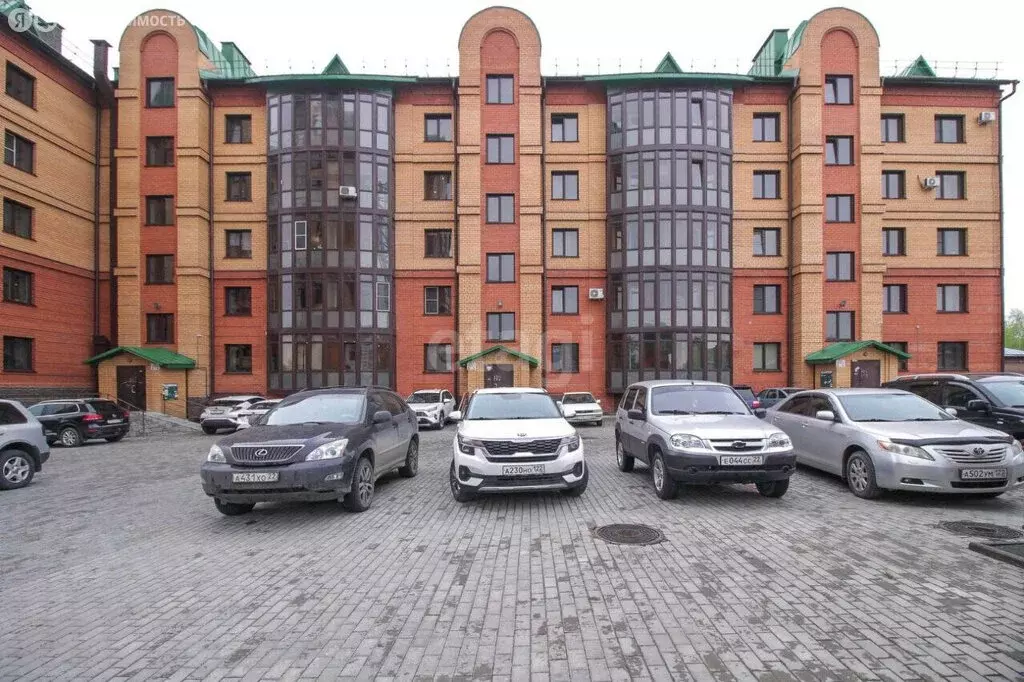 2-комнатная квартира: Барнаул, улица Никитина, 133 (63 м) - Фото 1
