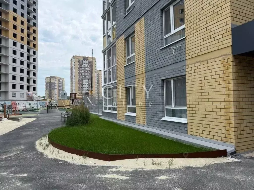 Офис в Тюменская область, Тюмень ул. Мельникайте, 2к8 (87 м) - Фото 1