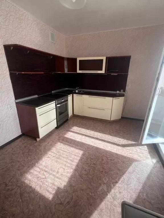 2-к кв. Челябинская область, Челябинск ул. Лобырина, 11 (67.0 м) - Фото 1