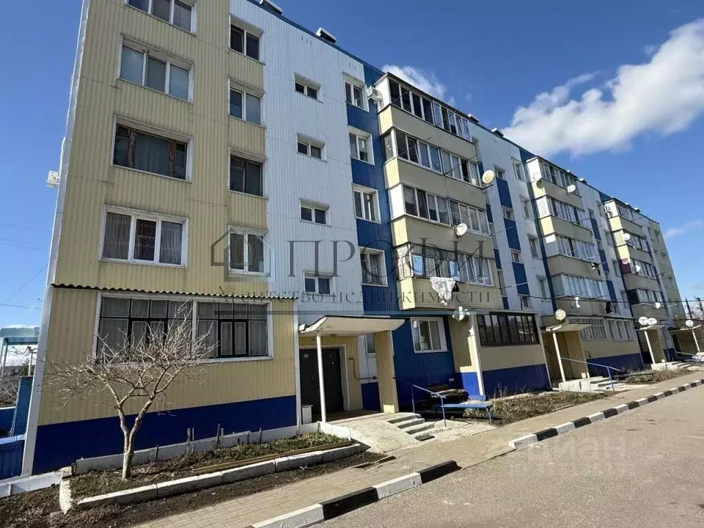 2-к кв. Белгородская область, Новый Оскол Ливенская ул., 104 (44.0 м) - Фото 0