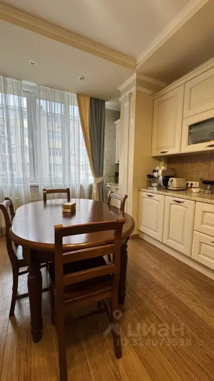 3-к кв. Крым, Симферополь ул. Тренева, 21 (100.0 м) - Фото 2