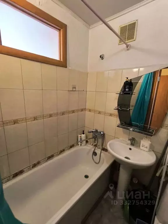 1-к кв. Крым, Симферополь ул. Дмитрия Ульянова, 12 (35.0 м) - Фото 2