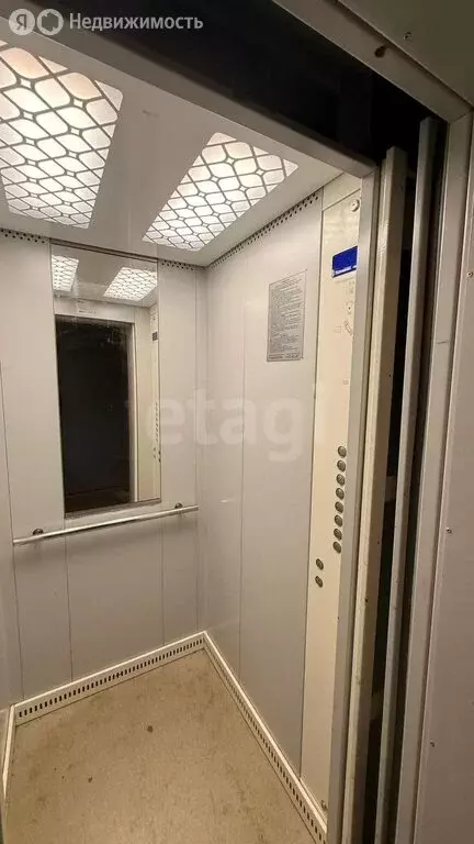 2-комнатная квартира: Нижний Тагил, Уральский проспект, 74 (52 м) - Фото 2