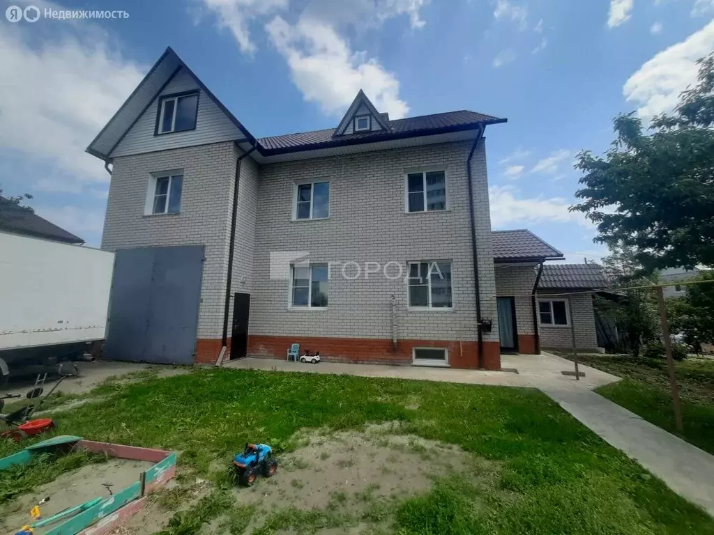 Дом в Барнаул, 10-я Западная улица, 50 (220 м) - Фото 0