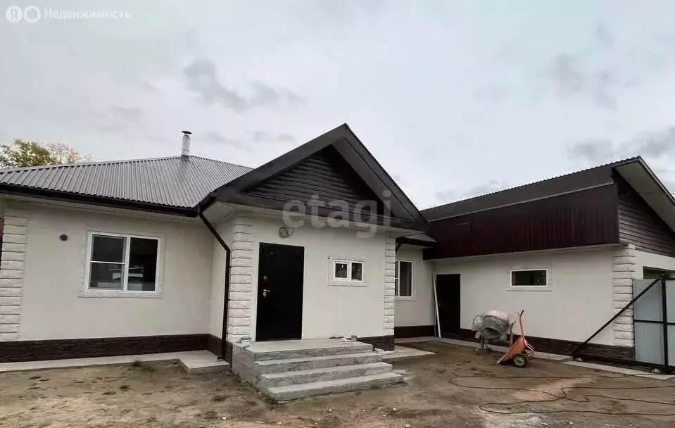 Дом в Улан-Удэ, посёлок Кумыска, улица Феоктистова (156 м) - Фото 1