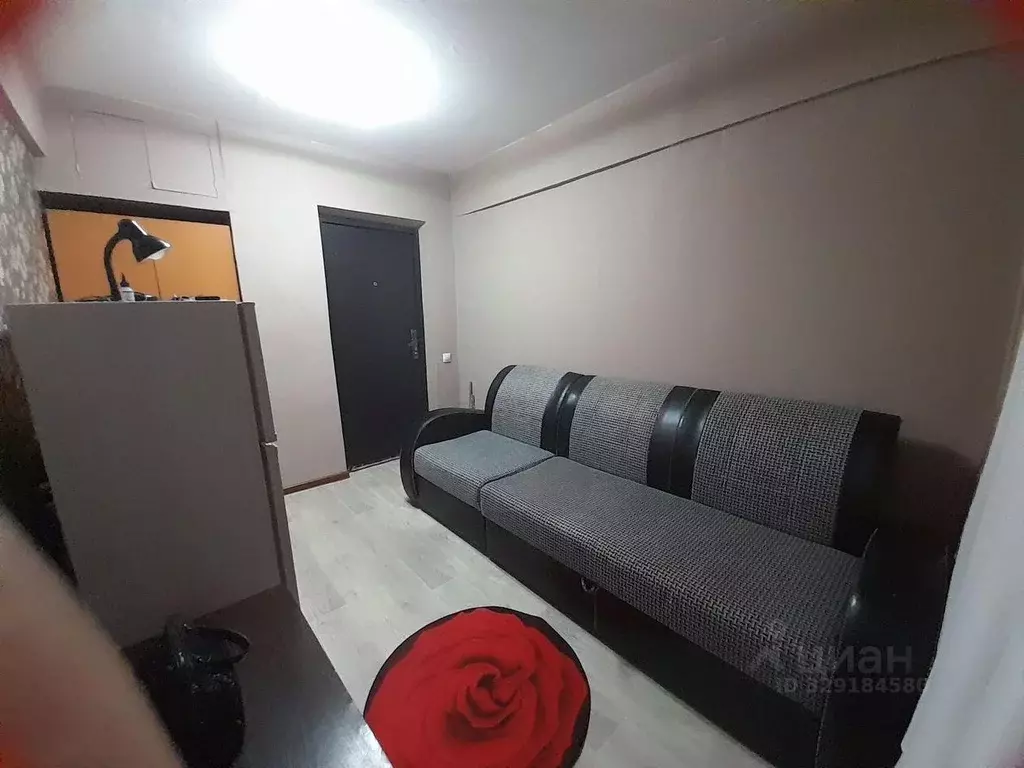 Комната Красноярский край, Ачинск ул. Дружбы Народов, 9 (18.1 м) - Фото 2