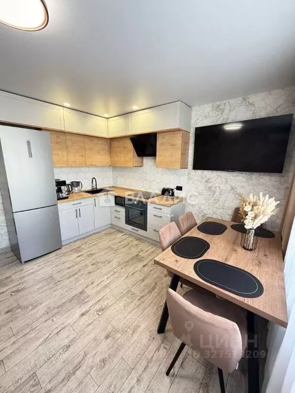 3-к кв. Алтайский край, Барнаул ул. Сергея Семенова, 24 (54.0 м) - Фото 0