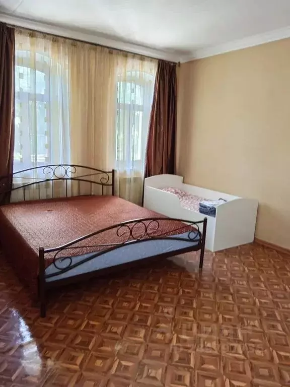 Дом в Крым, Феодосия пер. Свердлова, 22 (100 м) - Фото 1