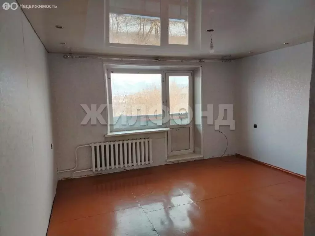 3-комнатная квартира: Шагонар, Октябрьская улица, 37 (63 м) - Фото 1