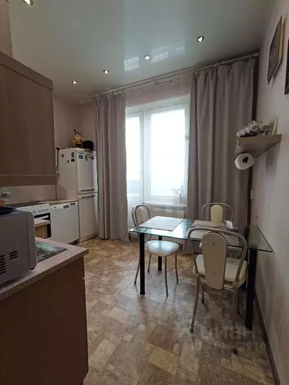 2-к кв. Ленинградская область, Выборг ул. Травяная, 13 (65.0 м) - Фото 0
