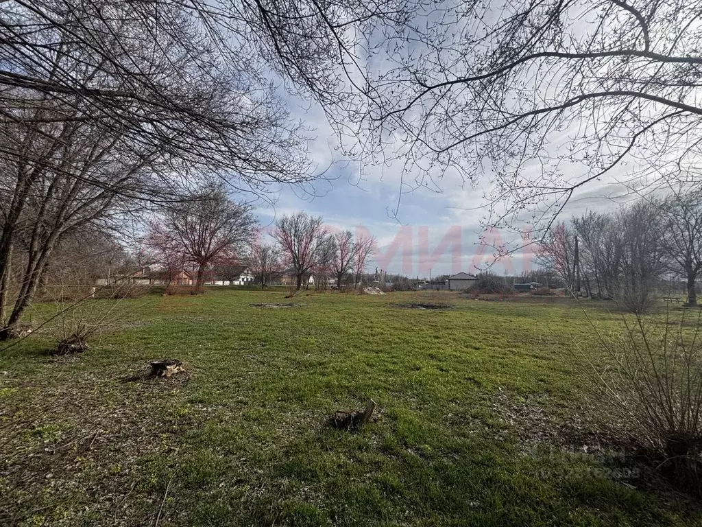 Участок в Ростовская область, Аксайский район, Истоминское с/пос, пос. ... - Фото 1