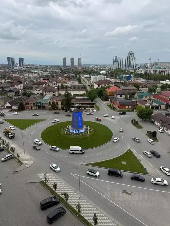 2-к кв. Чеченская республика, Грозный ул. Субры Кишиевой, 9/3 (67.0 м) - Фото 1