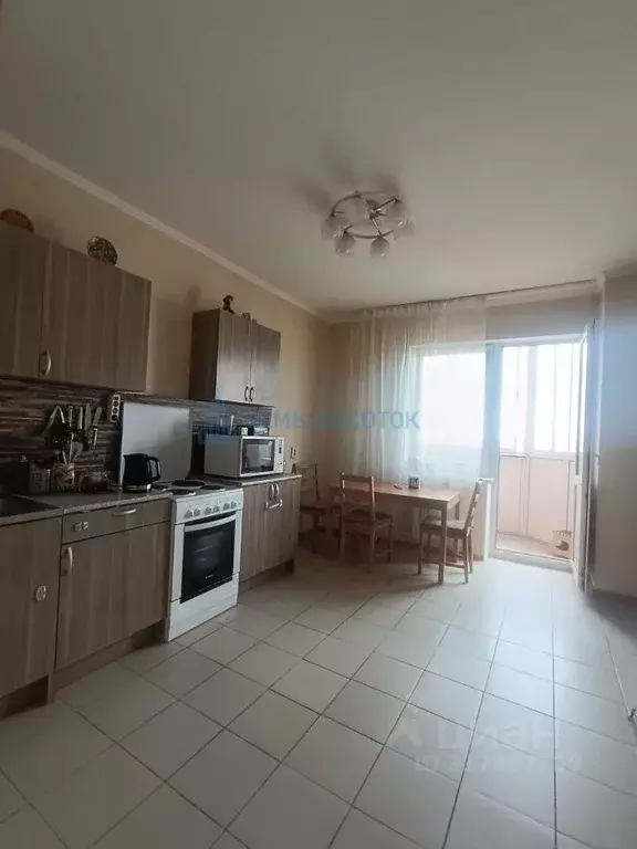 2-к кв. Московская область, Подольск ул. 43-й Армии, 19 (71.4 м) - Фото 1