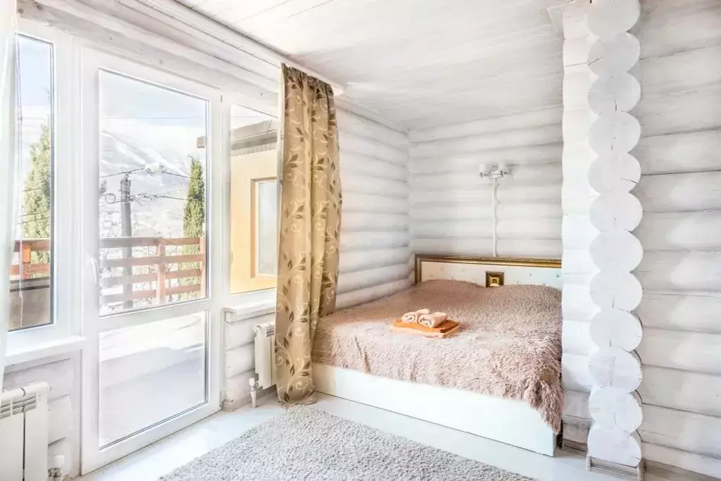 1-к кв. Крым, Ялта ул. Мухина, 3В (30.0 м) - Фото 0