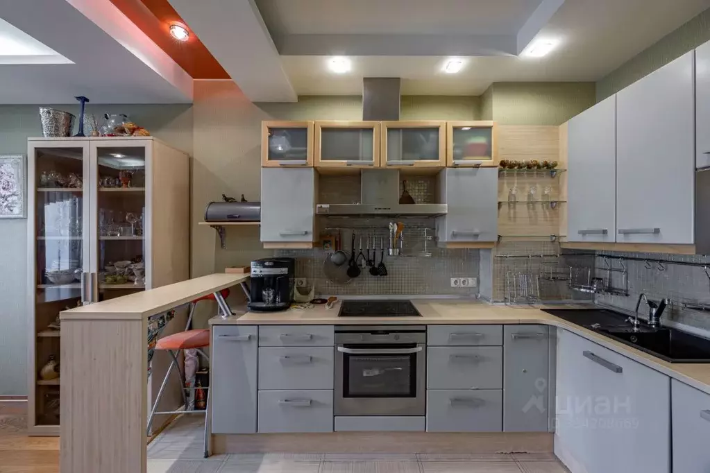 6-к кв. Санкт-Петербург ул. Маршала Новикова, 23к1 (200.1 м) - Фото 2