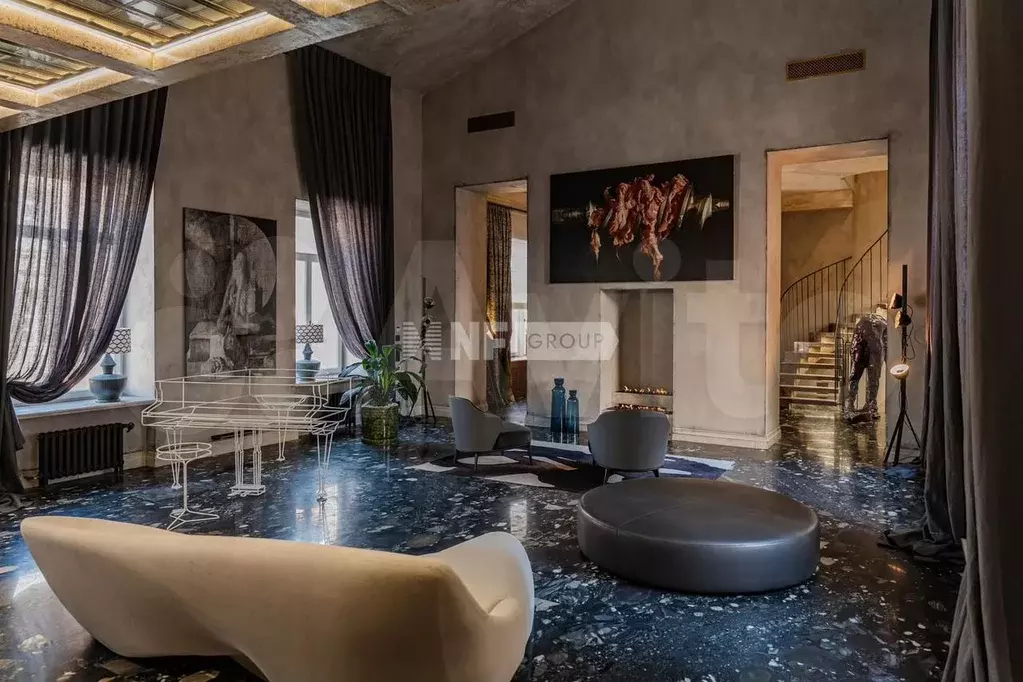 4-к. квартира, 280 м, 4/4 эт. - Фото 1