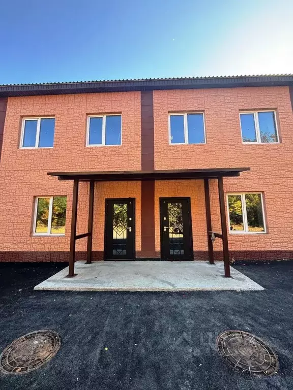 Таунхаус в Челябинская область, Магнитогорск ул. Калмыкова, 32А (150 ... - Фото 1