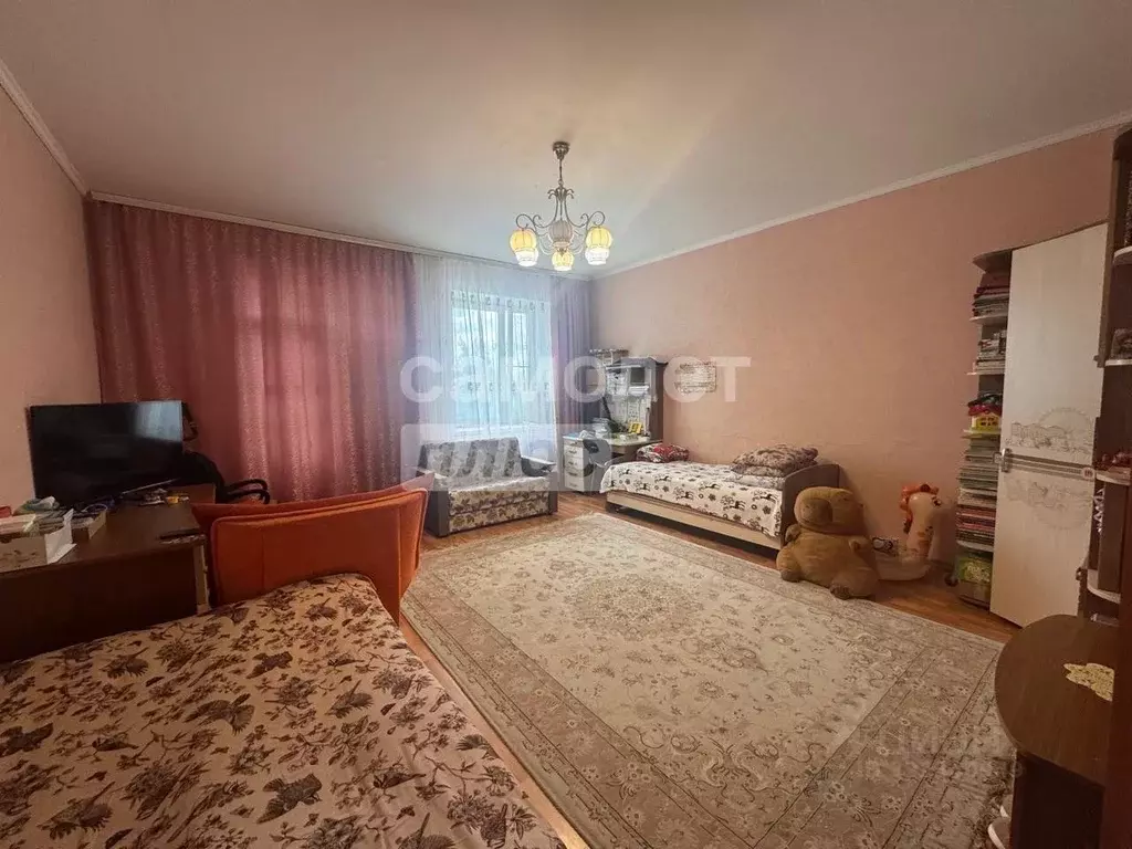 2-к кв. Липецкая область, Липецк ул. Калинина, 1Б (85.0 м) - Фото 0