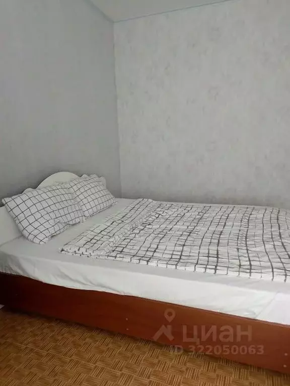 1-к кв. Волгоградская область, Камышин 6-й мкр, 3 (40.0 м) - Фото 0