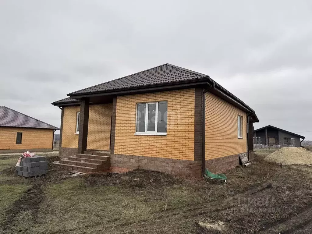 Дом в Белгородская область, Белгородский район, Дубовское с/пос, с. ... - Фото 0