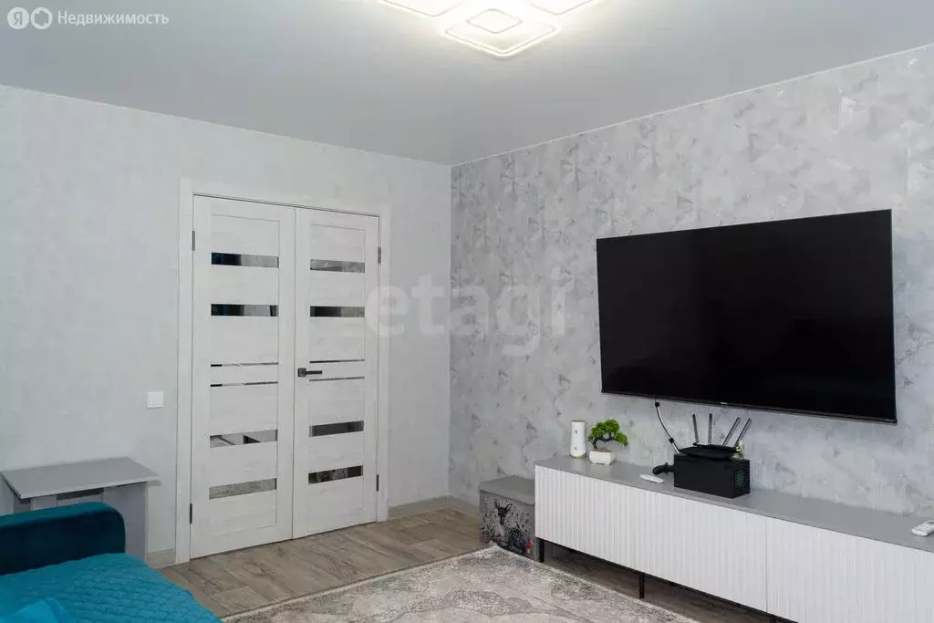 3-комнатная квартира: Курган, жилой район Заозёрный, 2-й микрорайон, ... - Фото 1