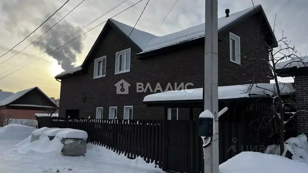 Дом в Владимирская область, Ковров проезд 3-й Станиславского, 21 (220 ... - Фото 1