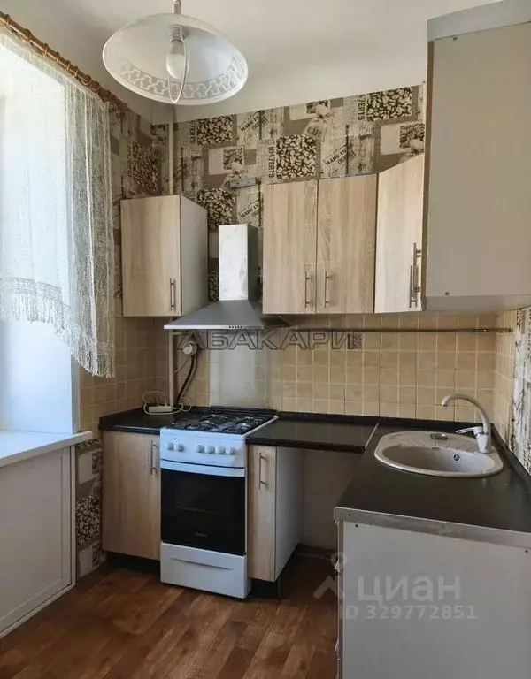 3-к кв. Красноярский край, Красноярск ул. Мичурина, 55 (63.0 м) - Фото 1